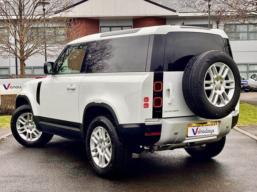 Land Rover Defender